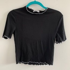 Lettuce Hem Crop Top in Black